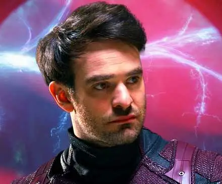 인정하자, Finn Jones는 Marvel의 Iron Fist로 또 다른 기회를 얻을 자격이 있습니다