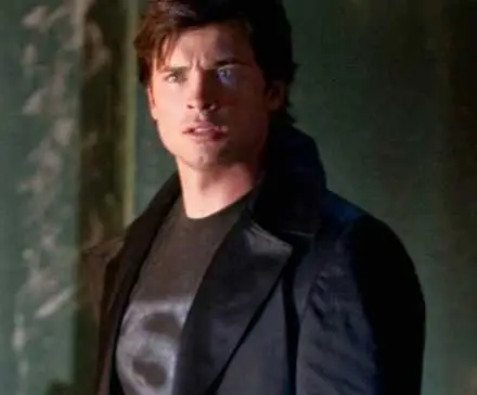 Clark Kent (Tom Welling) arrives as the Blur in the 