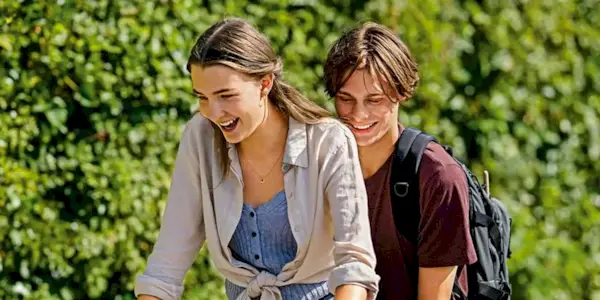 Diese 100 % Rotten Tomatoes Netflix-Miniserie vereint „The Last of Us“ und „This Is Us“ in einer eindringlichen Apokalypse