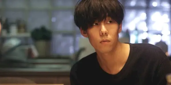 Shin Michima (Yojiro Noda) is a lonely and frustrated author in the TV show Million Yen Women.