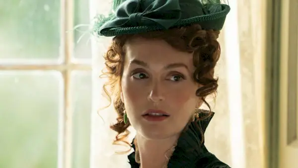 このジューシーな歴史ロマンス シリーズのシーズン 2 は、ロッテン トマトでシーズン 1 のスコアを上回ることができません