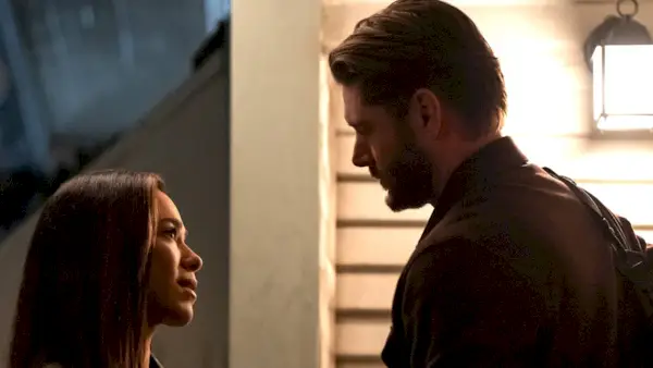 Der „Countdown“-Schöpfer erklärt die „Dynamite“-Szene mit Meachum und Oliveras