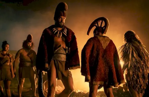 Jason Momoa torna a les seves arrels del drama històric amb la primera imatge del cap de guerra