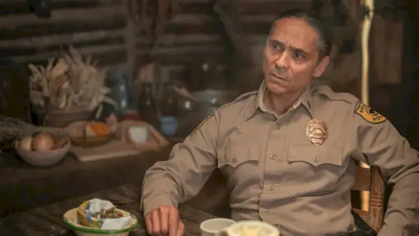 Verabschieden Sie sich von „Dark Winds“, wenn die Thrillerserie den Streaming-Dienst verlässt