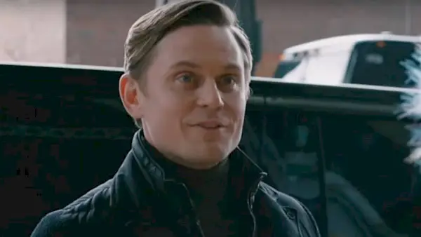 'Elsbeth' får besøg af Billy Magnussen i ny 'Elsbeth' sæson 2 smugkig