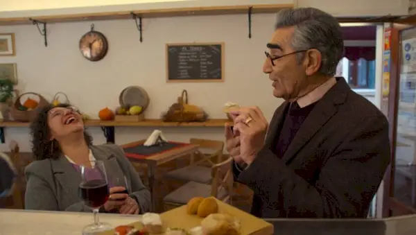 Rezension zu „The Reluctant Traveller“: Eugene Levy reist gegen seinen Willen um die Welt