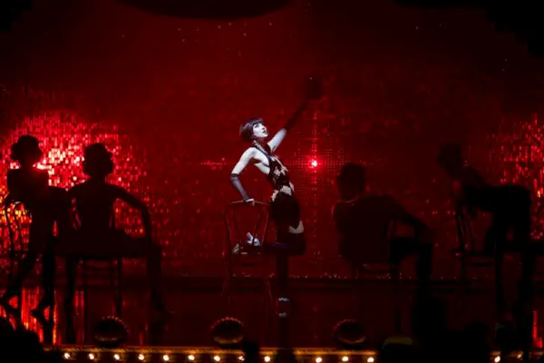 schmigadoon-season-2-4