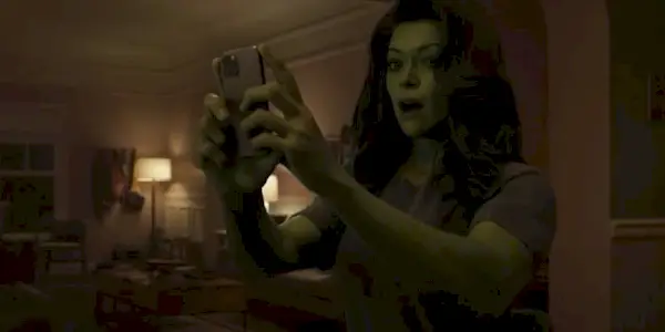 She-Hulk: Attorney at Law Review: Tatiana Maslany lidera una serie encantadora y reflexiva