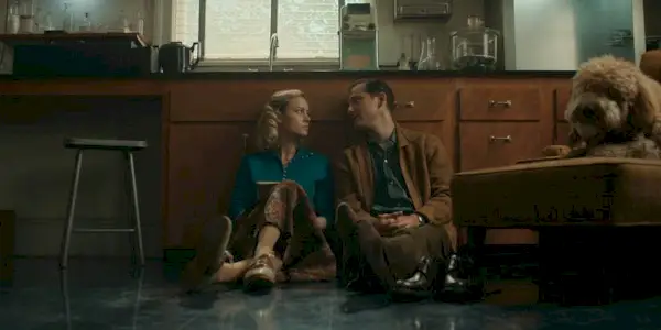 lessons-in-chemistry-brie-larson-lewis-pullman